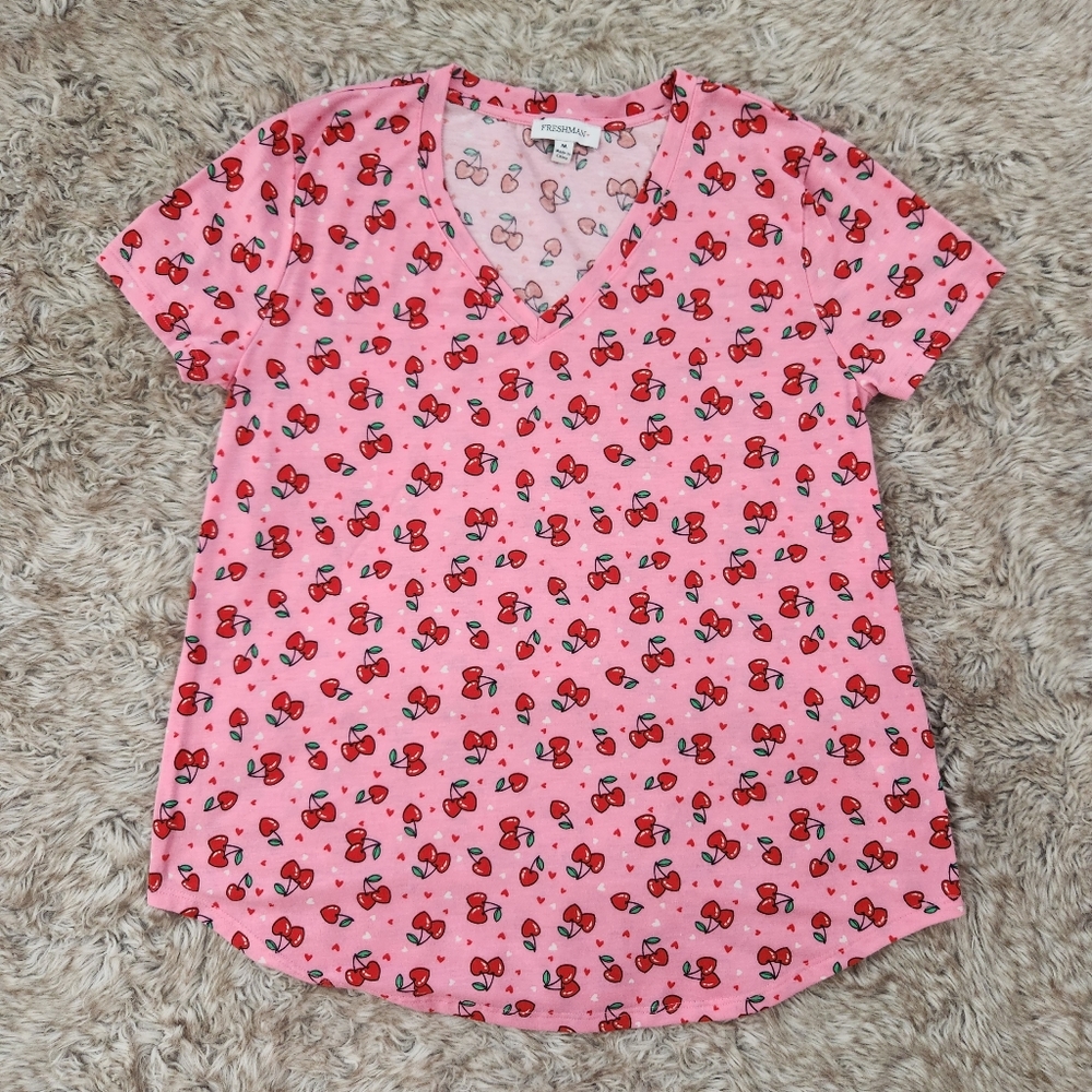 Freshman Short Sleeve V-neck Pink Cherry Pink‎ Tee Retro Y2K Size Medium